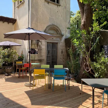 فندق مبيت وإفطار Art'e لوكارنو